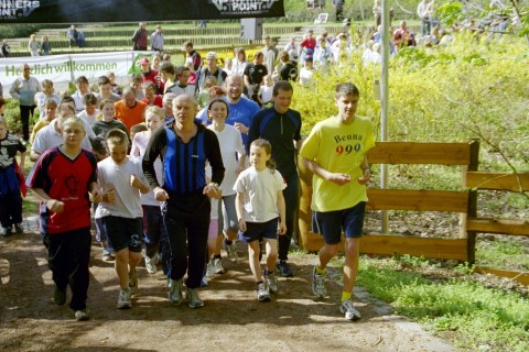 ../Images/RunUp2004_16.jpg