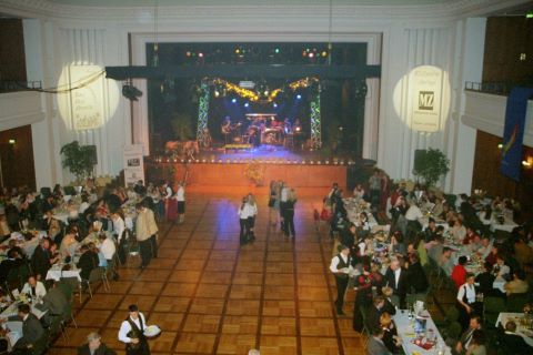 ../Images/Sportlerball2004_103.jpg