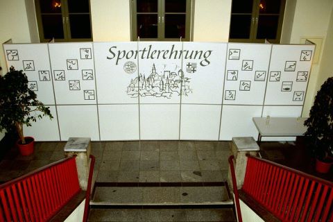 ../Images/Sportlerball2004_135.jpg