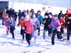Start der AK W 10/11 mit Anna-Lena Herfurth und Leni Wohllaub