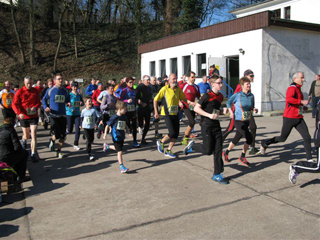 Start beim II. Volkssportlauf - Saale-Radwander-Wegelauf