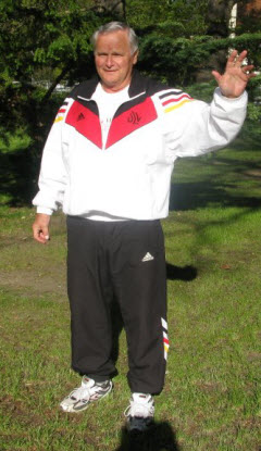 Walter Knebel wird heute 75 Jahre